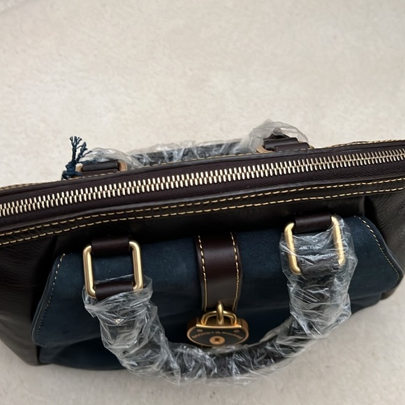 Rare Dooney & Bourke Satchel - Picture 5 of 7